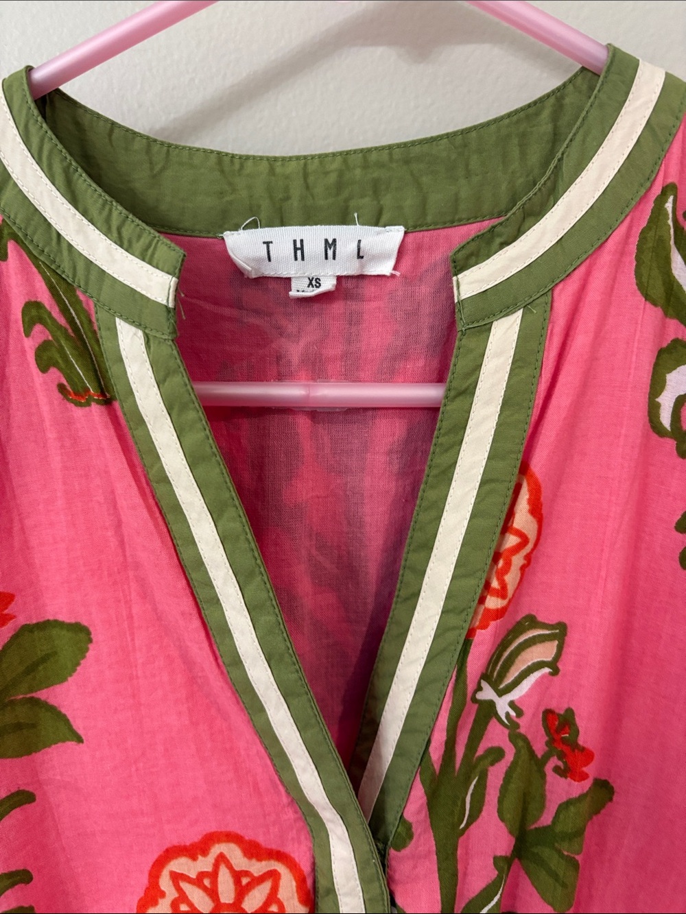 THML Women’s Pink Floral V-Neck Maxi Dress - XS - Picture 2 of 4